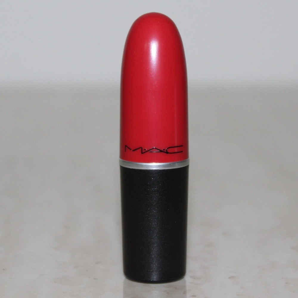 MAC Cosmetics Snow Ball ‘Russian Red’ Matte Lipstick (NWOB) - Picture 3 of 15